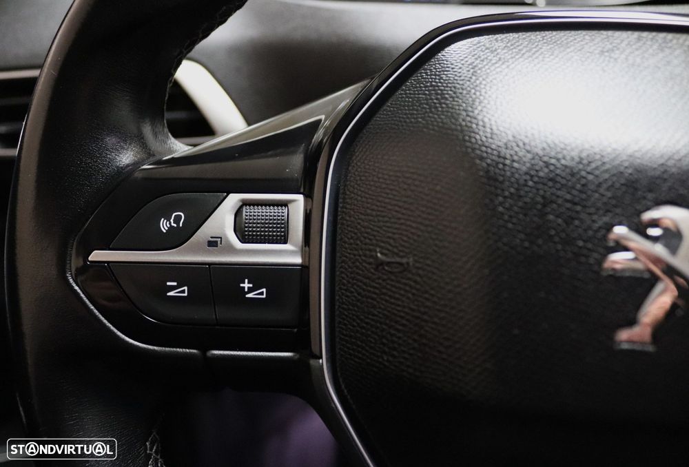 Peugeot 3008 1.5 BlueHDi Allure Pack EAT8 - 11