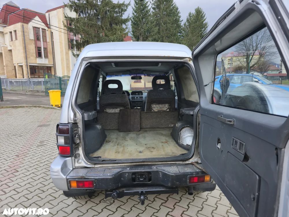 Mitsubishi Pajero Sport 2.5 TD+ Instyle - 13