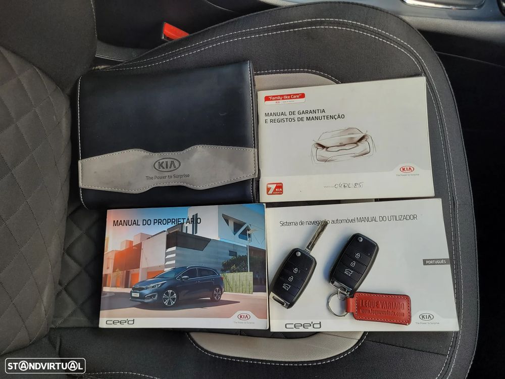 Kia Ceed 1.6 CRDi GT Line - 52