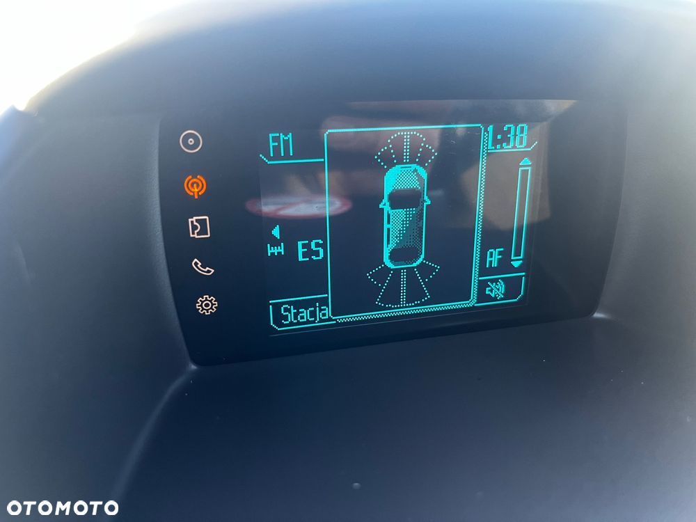 Ford Fiesta - 25