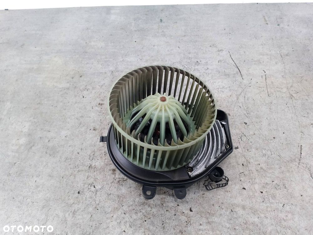 WENTYLATOR NAWIEWU, DMUCHAWA VW PASSAT B5 FL 740221233F - 3