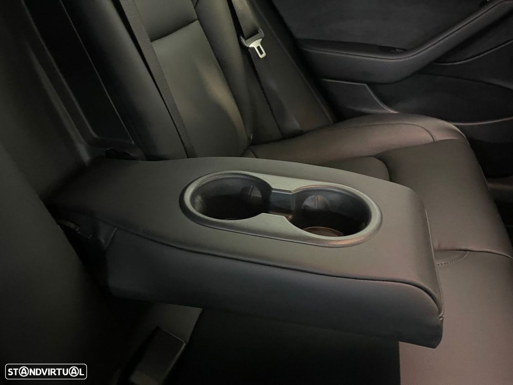 Tesla Model 3 Long Range Tração Integral - 17