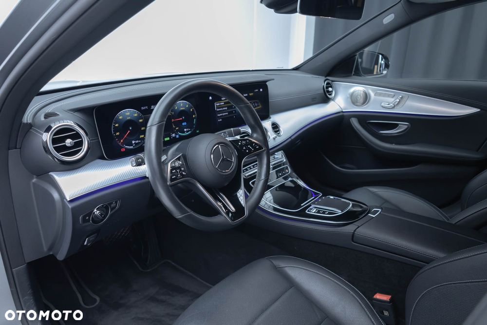 Mercedes-Benz Klasa E 300 de 4-Matic Avantgarde - 8