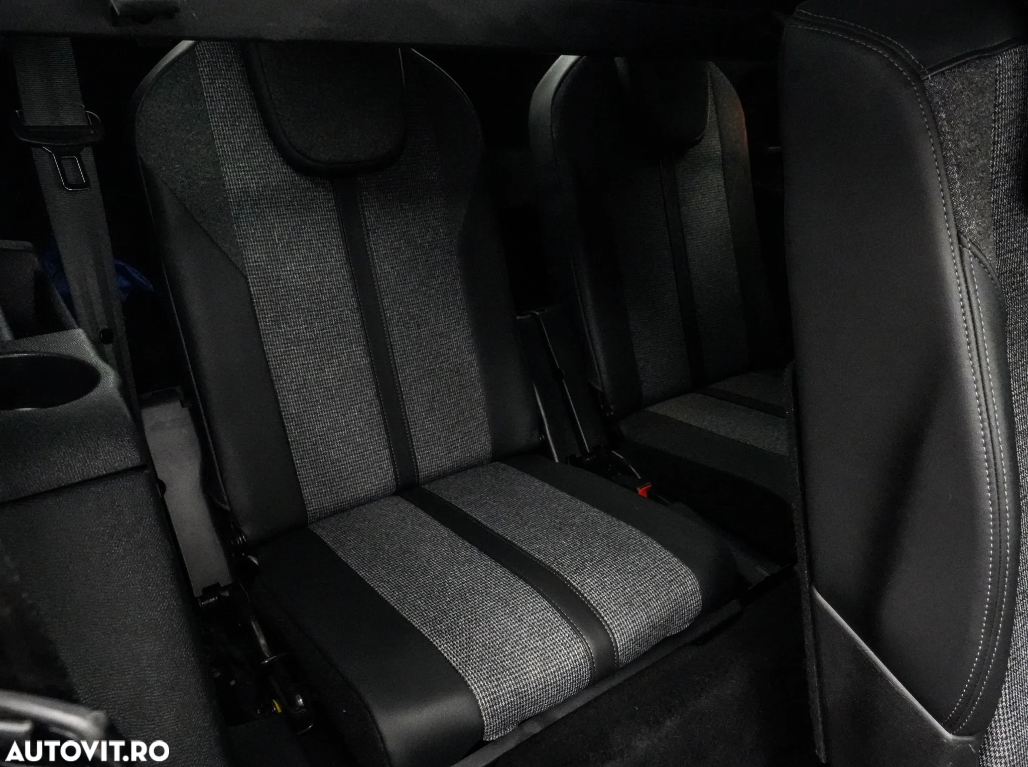 Peugeot 5008 1.2L PureTech EAT8 S&S Allure Pack - 18