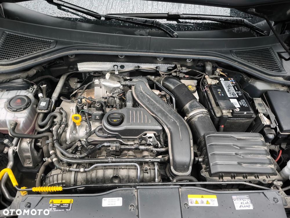 Volkswagen T-Roc 1.5 TSI Life - 6