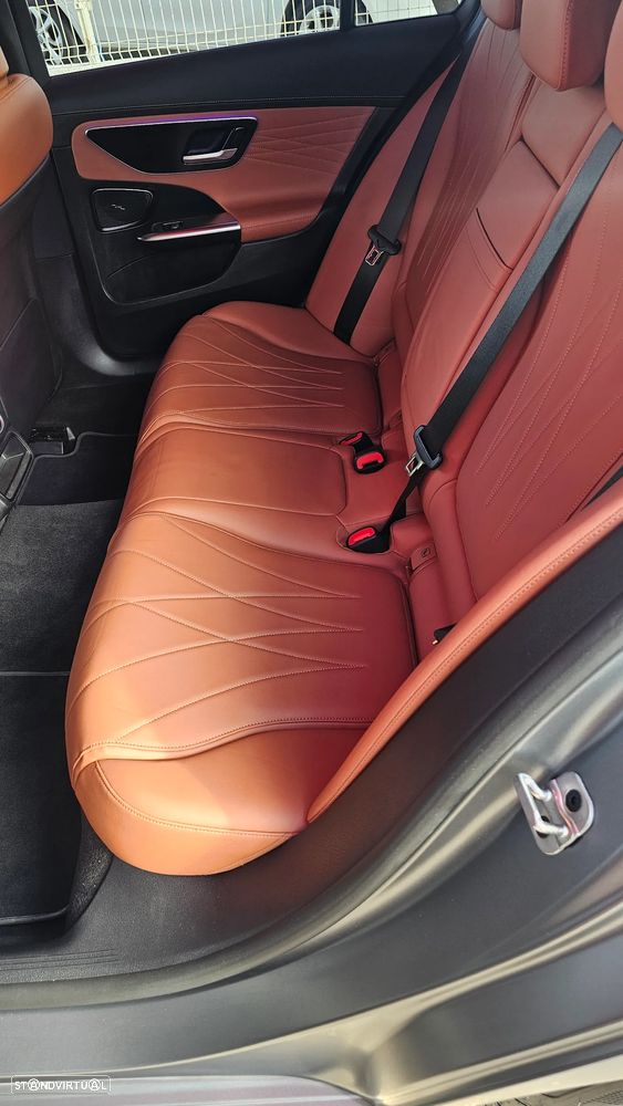 Mercedes-Benz C 300 e T 9G-TRONIC AMG Line - 33