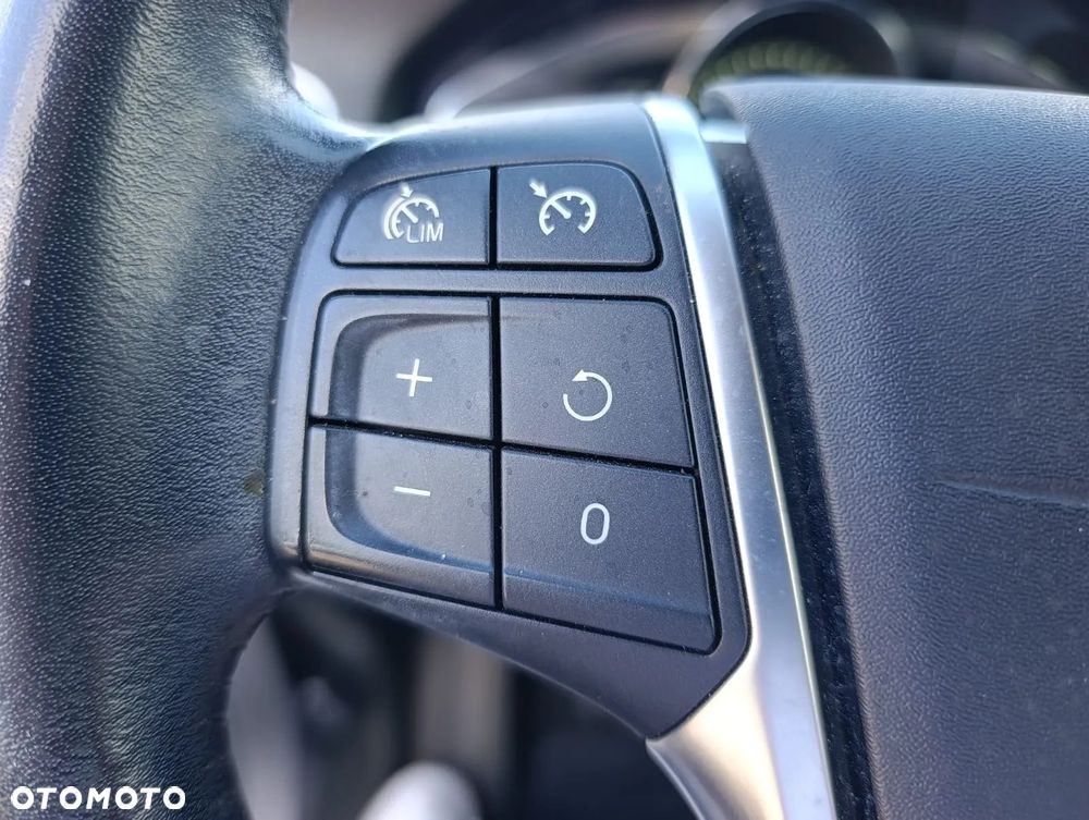 Volvo V60 T3 Summum - 18