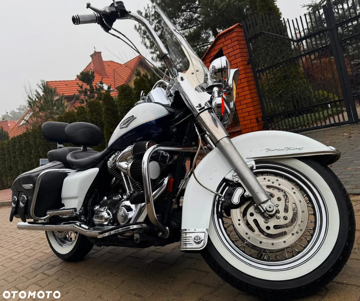 Harley-Davidson Touring Road King - 34
