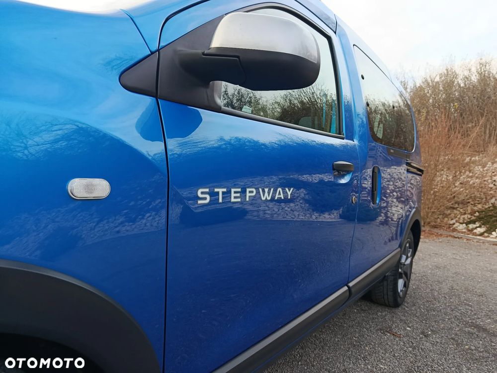Dacia Dokker TCe 115 Stepway - 23