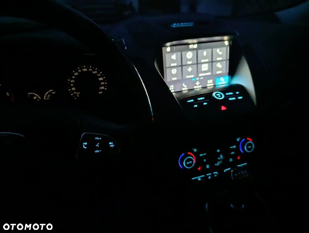 Ford Kuga 1.5 TDCi 2x4 Trend - 12