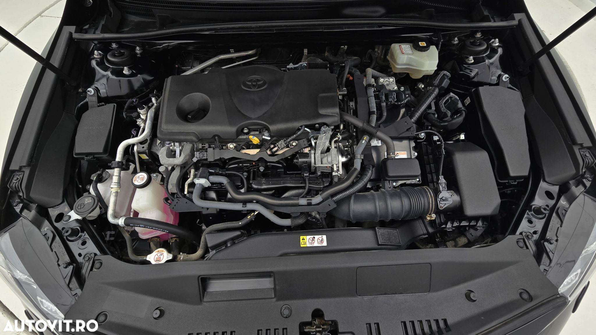 Toyota Camry - 24