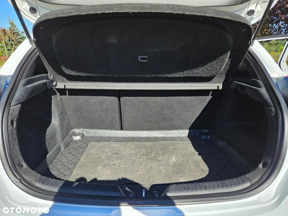 Kia Ceed 1.6 GDI Business Line - 26