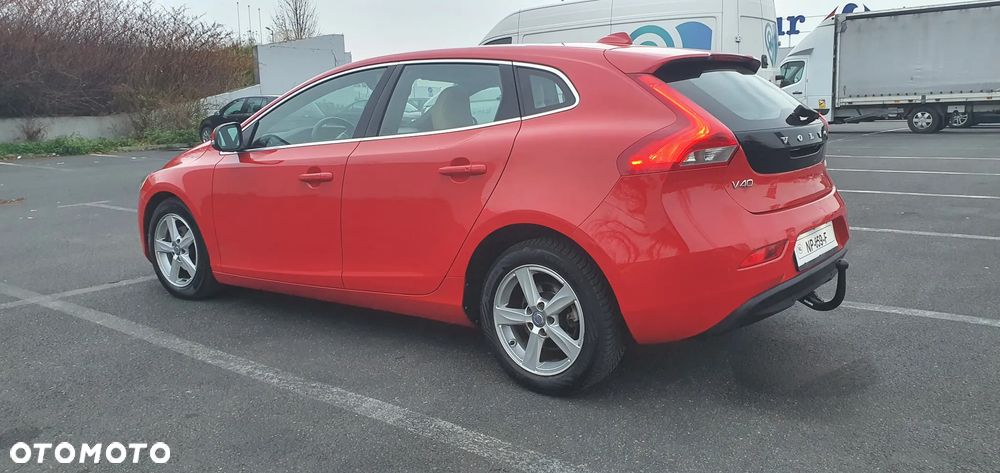 Volvo V40 D2 Inscription - 14