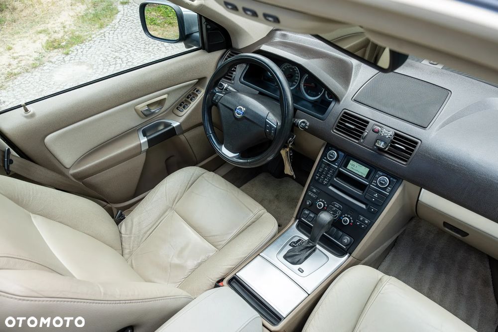 Volvo XC 90 - 35