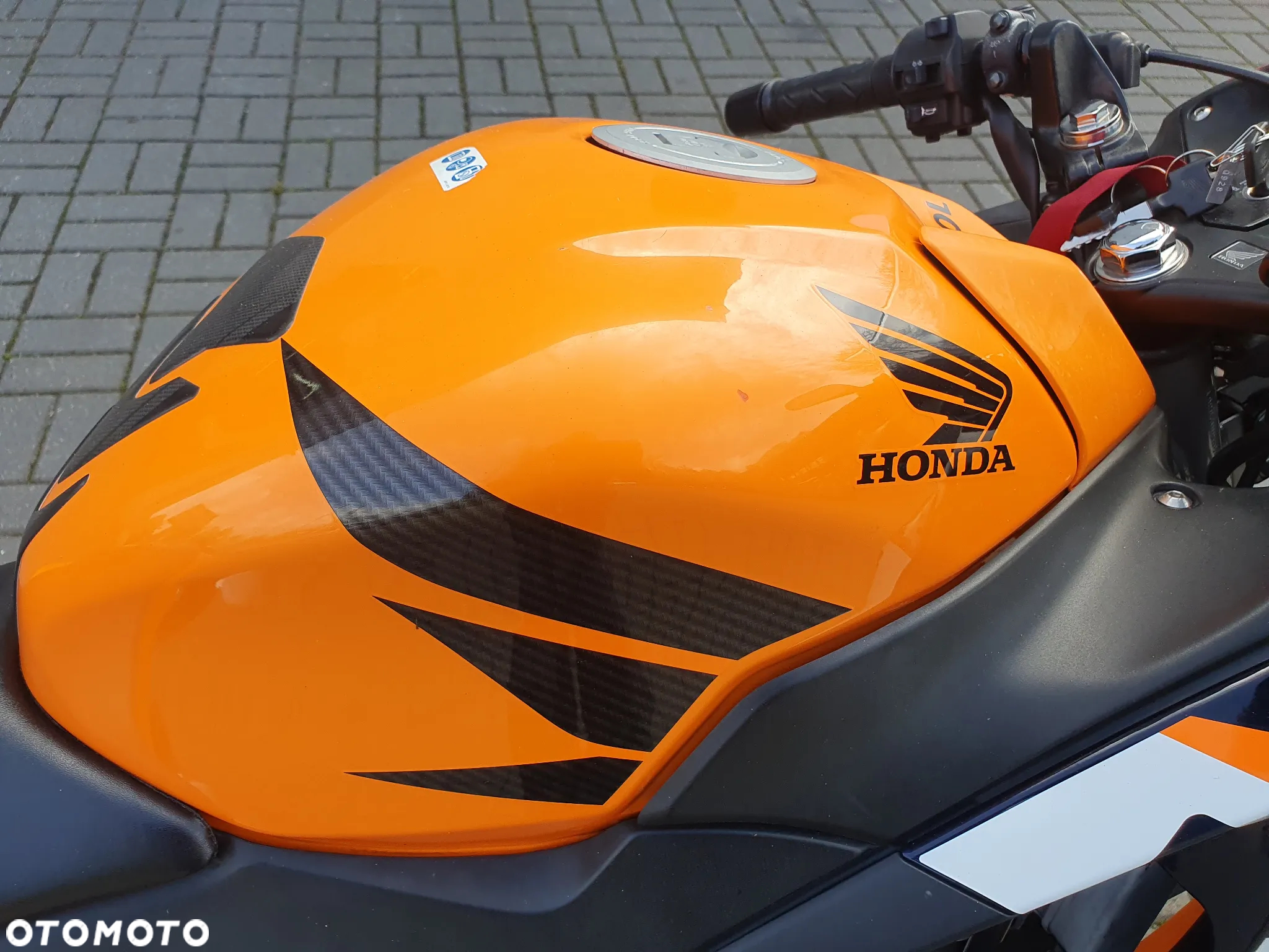 Honda CBR - 23