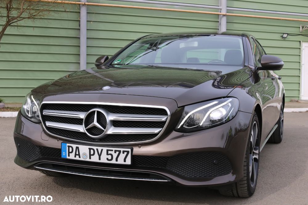 Mercedes-Benz E 220 d 4Matic 9G-TRONIC Avantgarde - 10