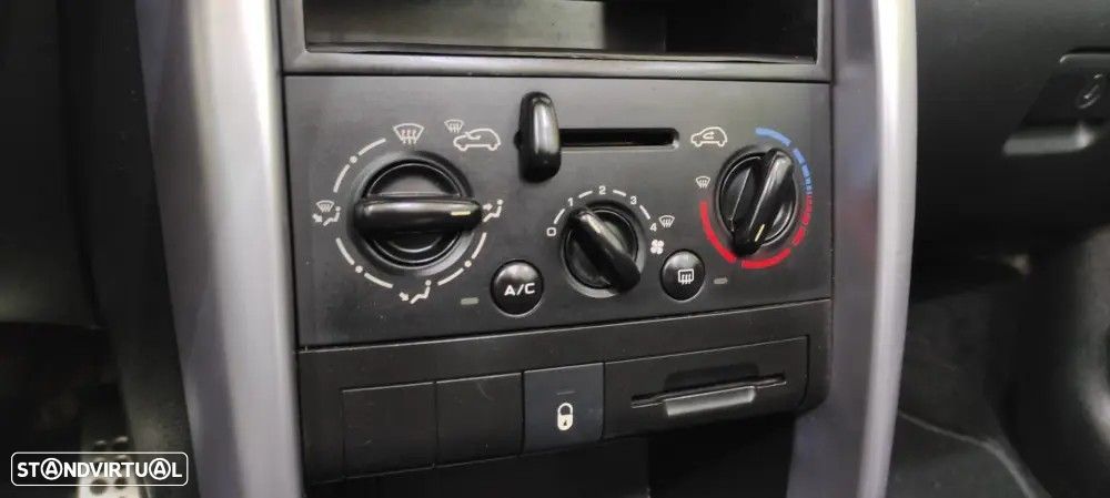 Peugeot 207 CC 1.6 16V - 33