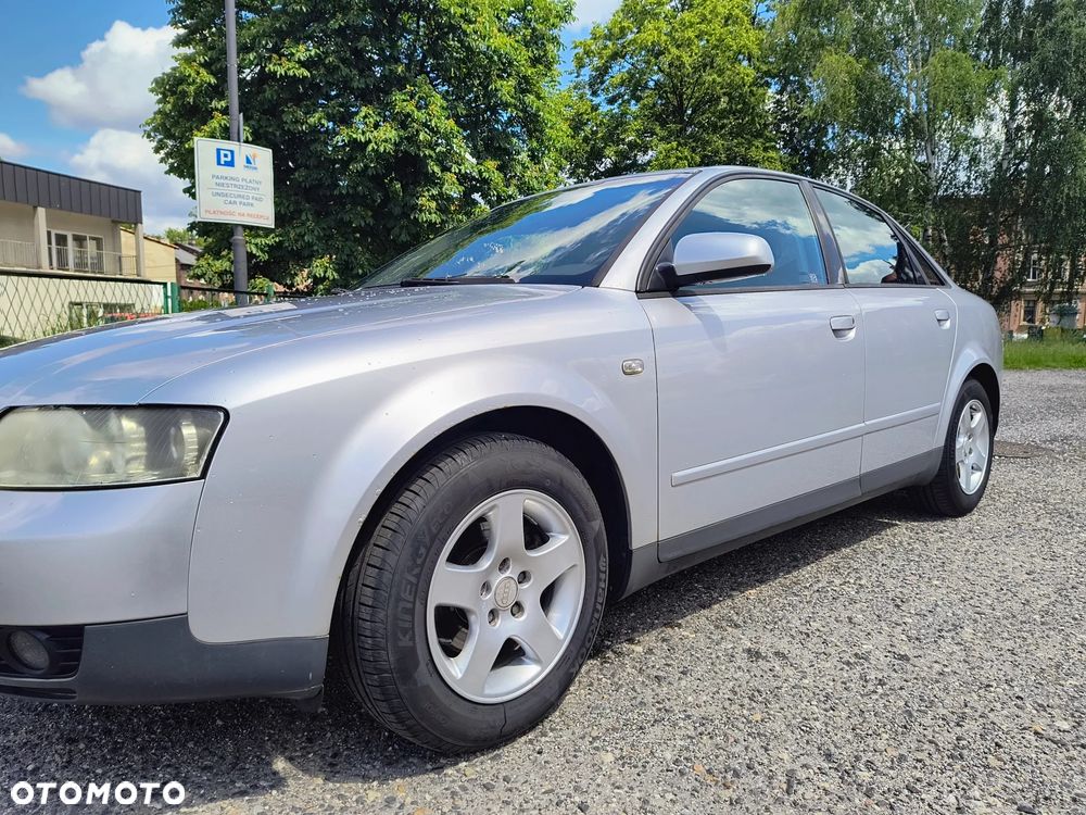 Audi A4 Limousine 1.6 - 3