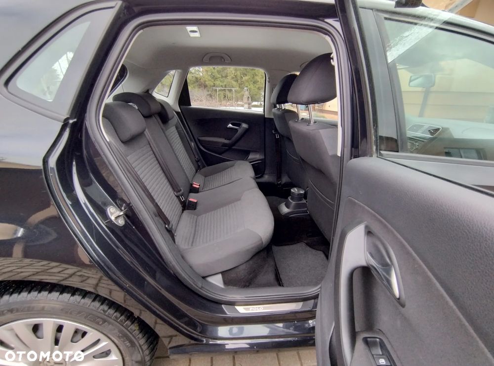 Volkswagen Polo 1.4 16V Comfortline - 28