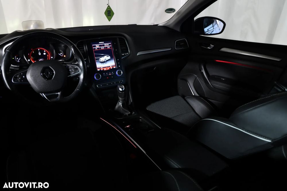 Renault Megane ENERGY dCi 110 Start & Stop Bose Edition - 35