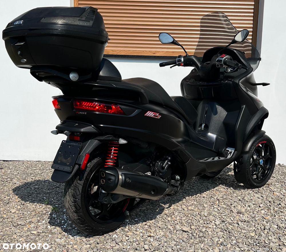 Piaggio MP-3 - 7