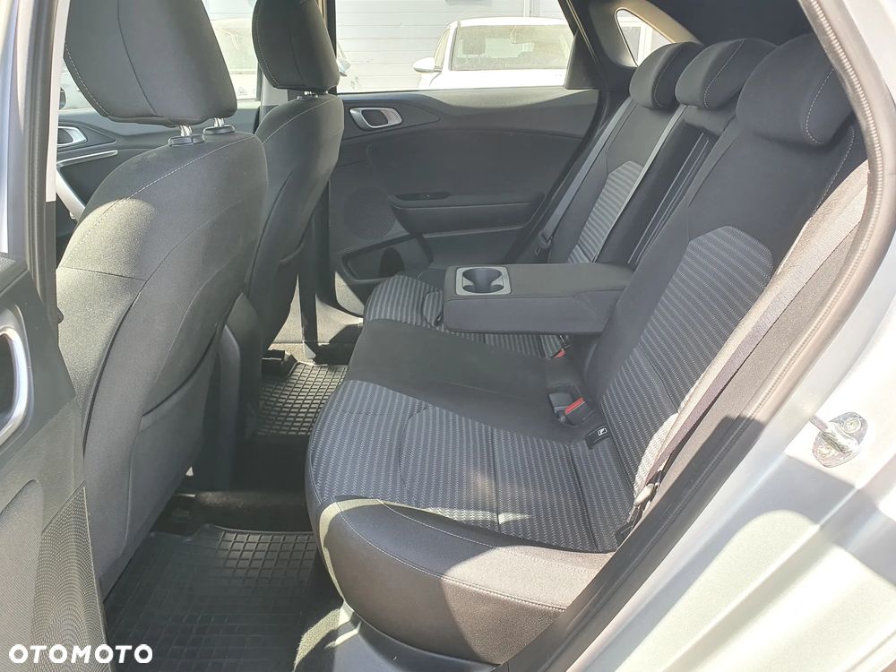 Kia Ceed 1.5 T-GDI M DCT - 27