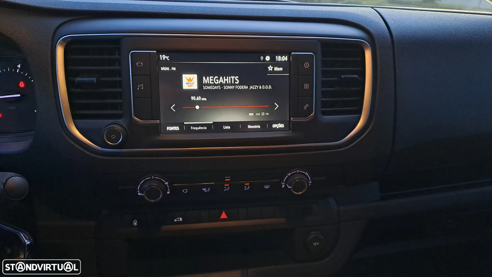 Opel Vivaro 1.5 CDTi L3H1 Essentia Inc - 23