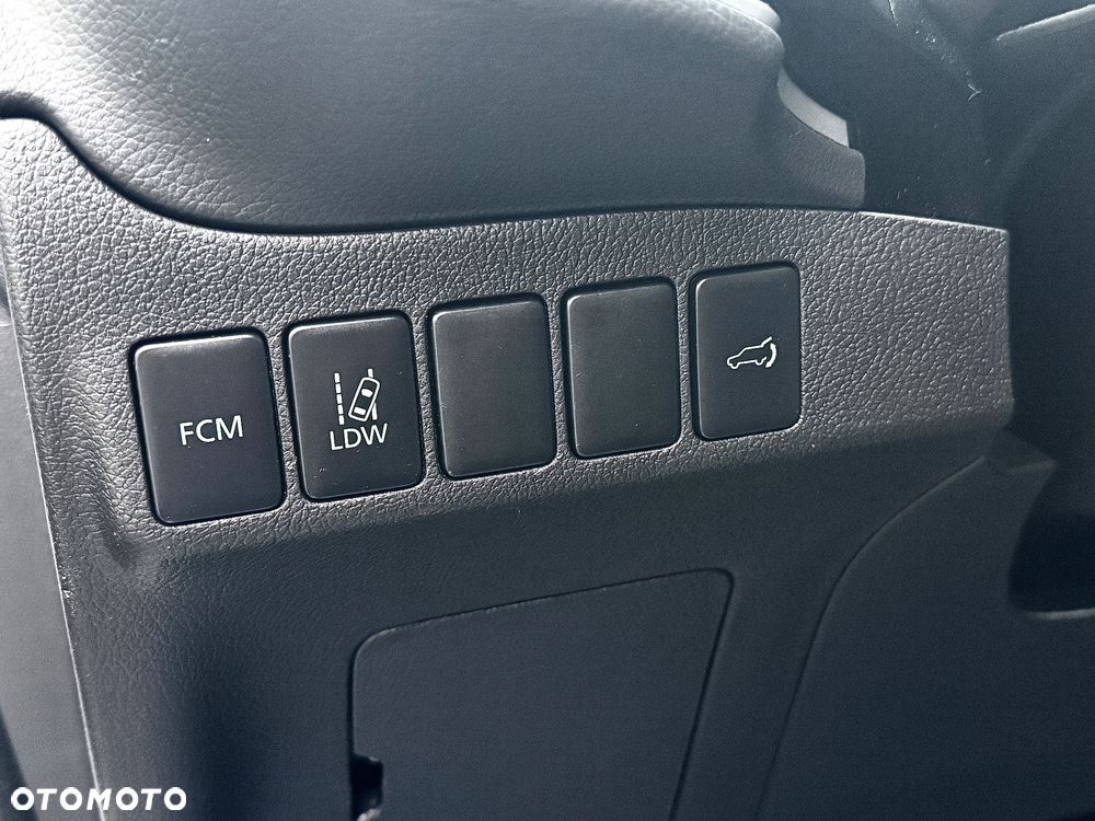 Mitsubishi Outlander 2.2 DI-D 4WD Automatik Top - 28