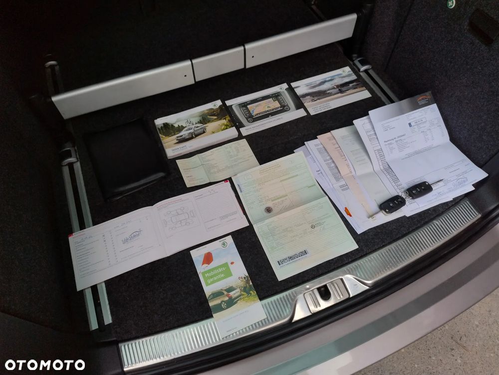 Skoda Superb 2.0 TDI Exclusive - 40