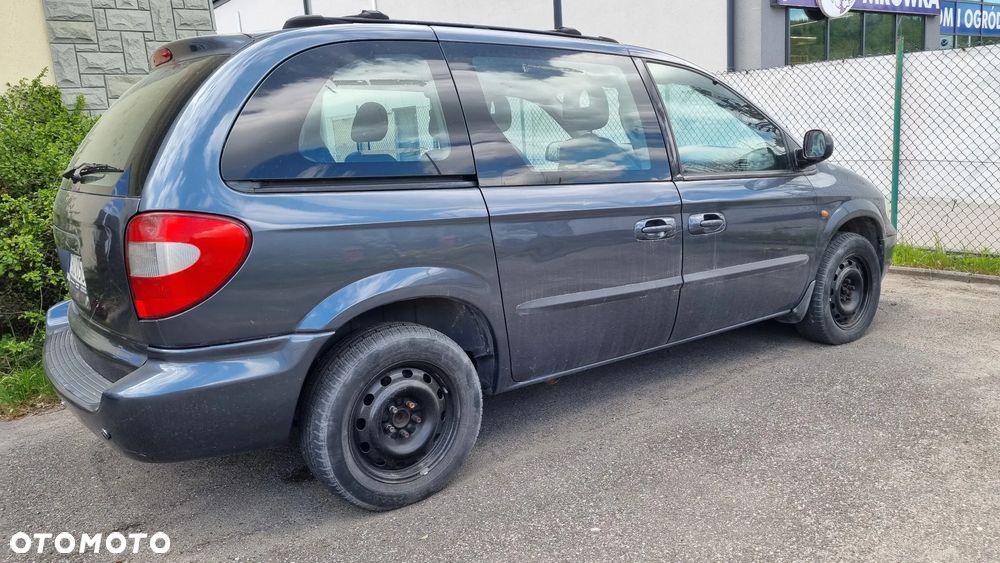 Chrysler Voyager 2.4 SE - 4