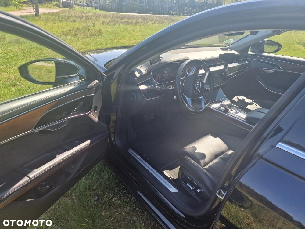 Audi A8 - 10