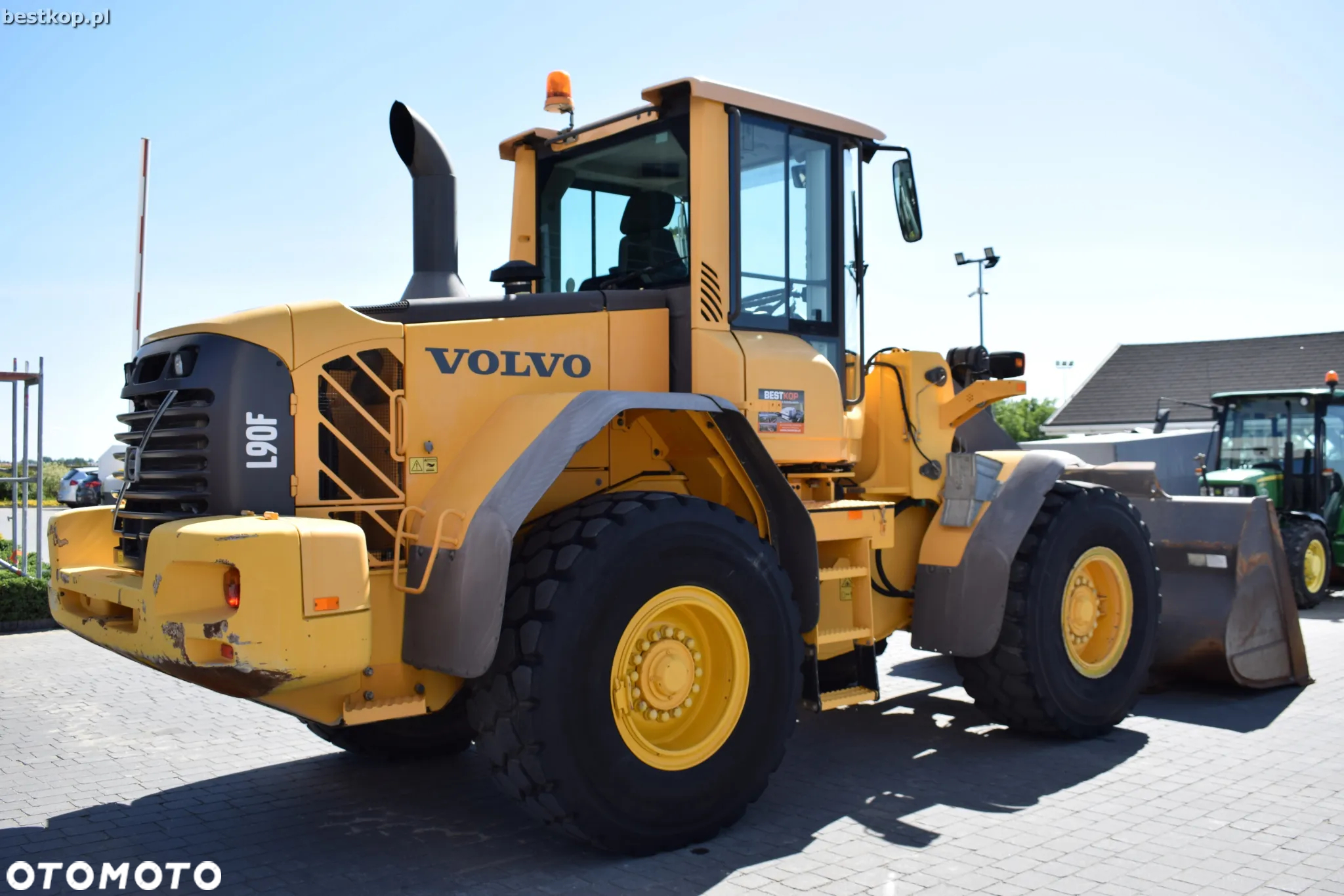 Volvo L90F - 5