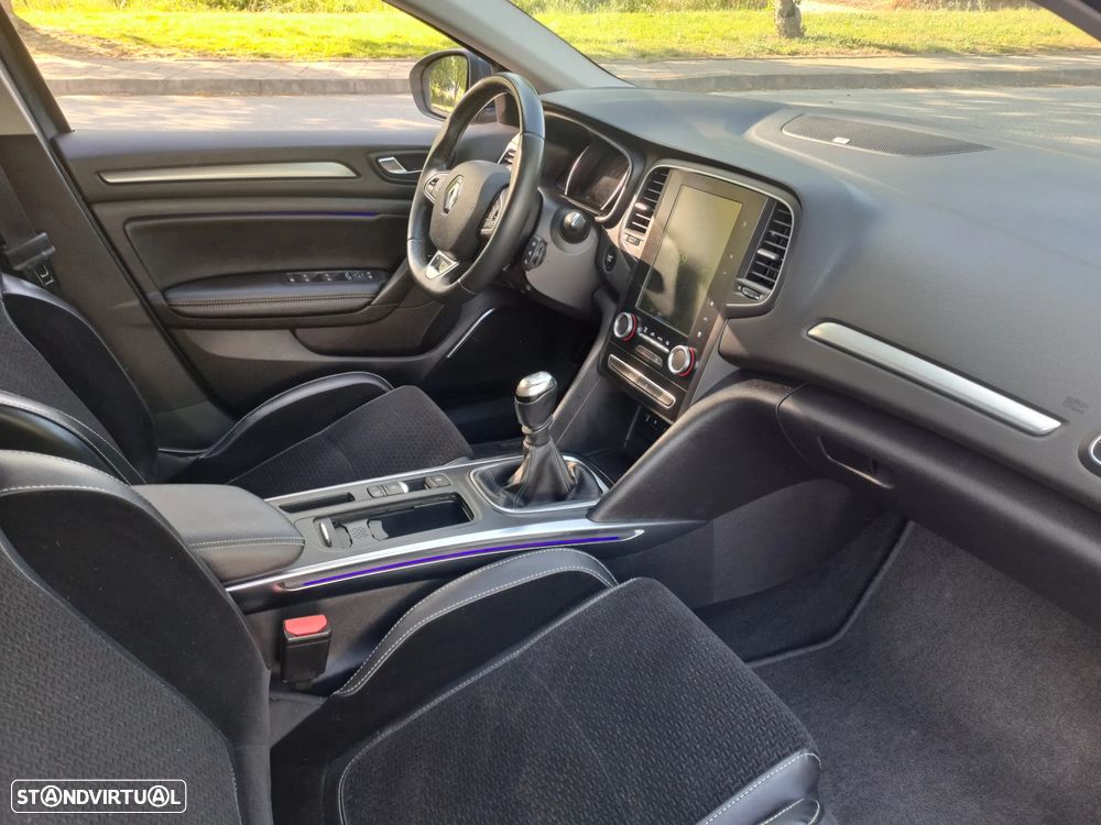 Renault Mégane ENERGY dCi 130 BOSE EDITION - 16