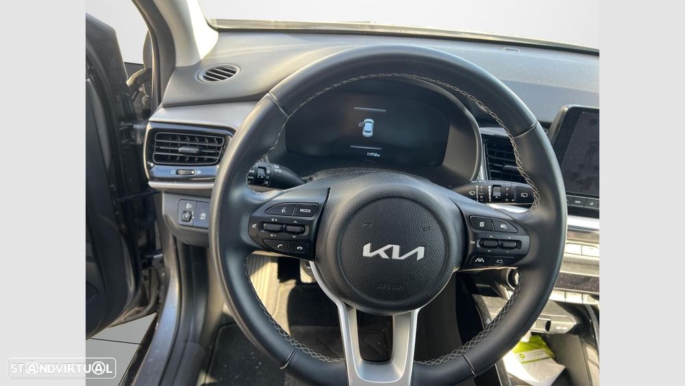 Kia Stonic - 12