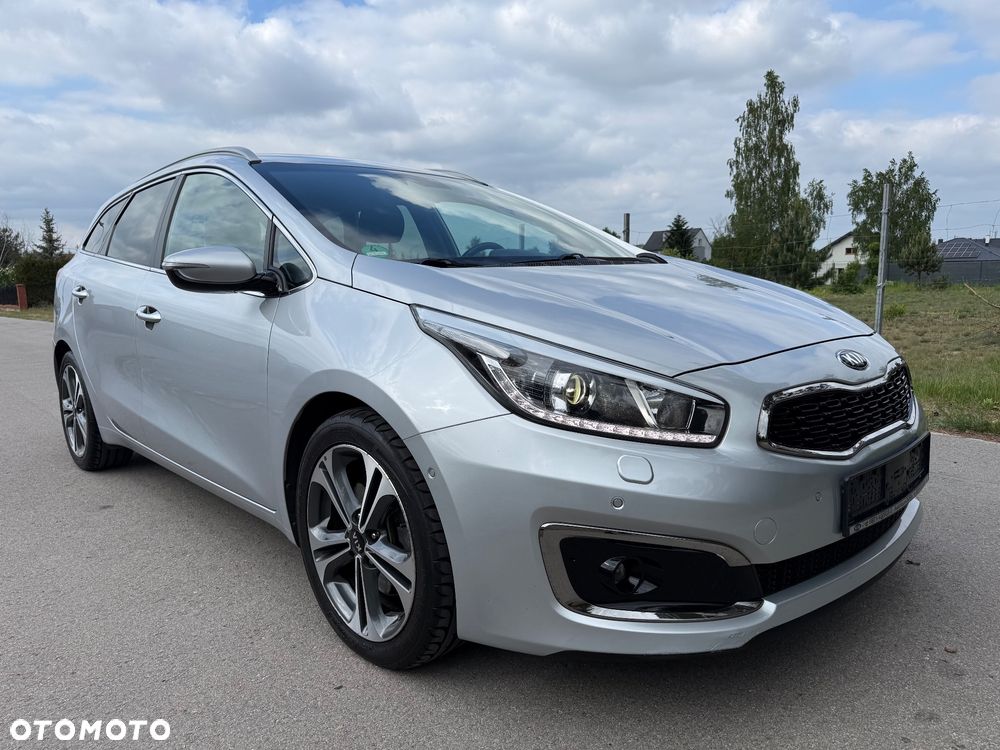 Kia Ceed 1.6 CRDi 136 ISG Platinum Edition - 5