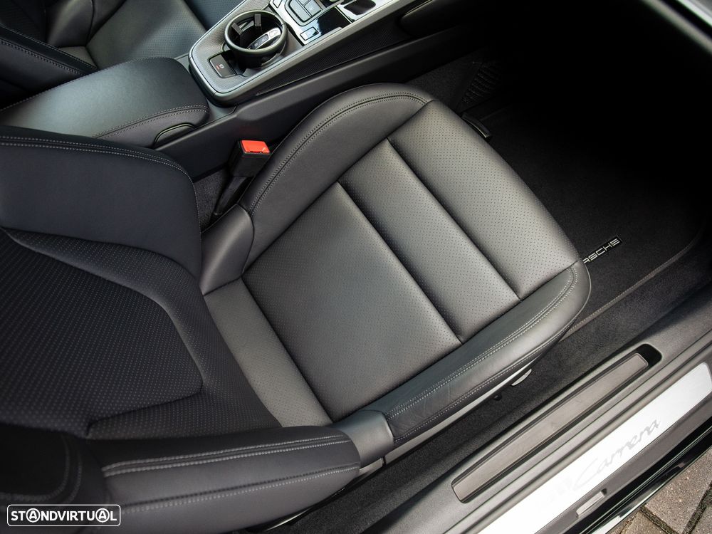 Porsche 911 (992) Carrera - 19