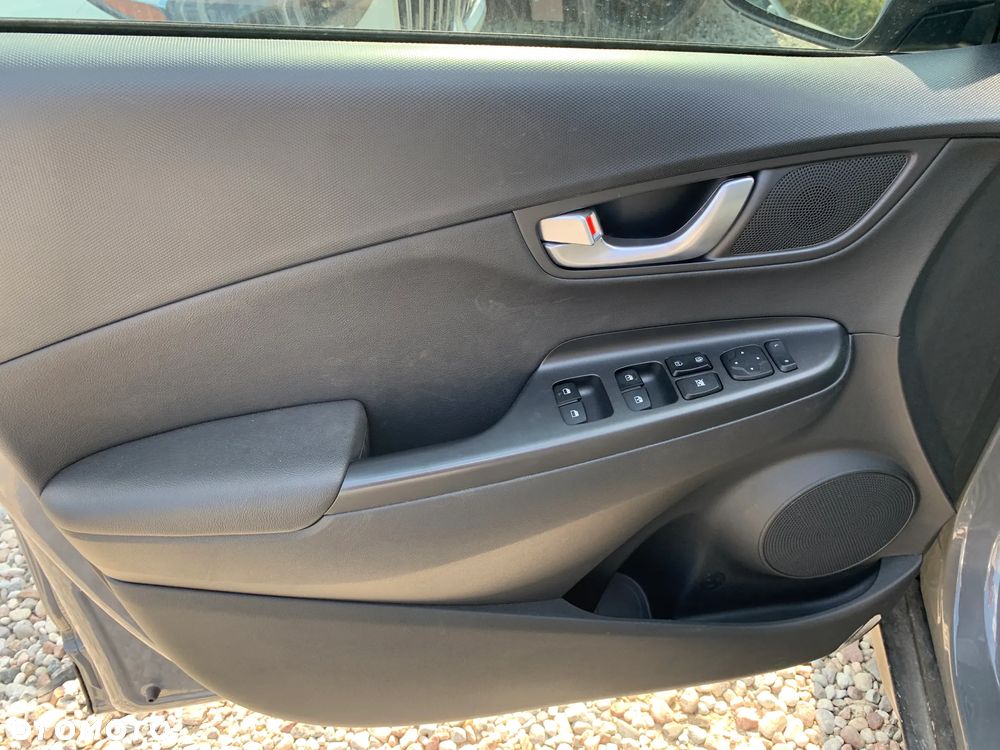 Hyundai Kona - 14