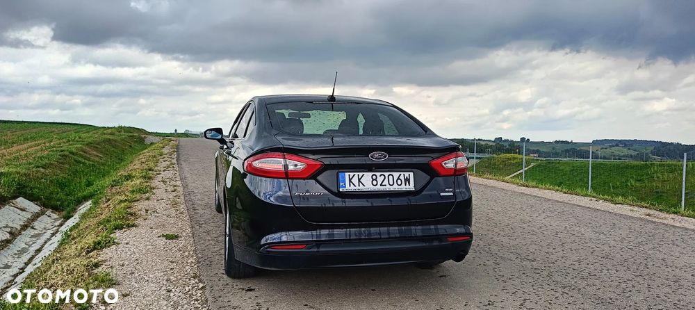 Ford Fusion - 4