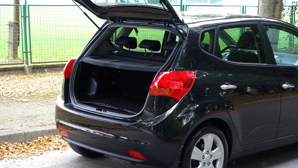 Kia Venga 1.6 CRDi 128 Black Collection - 35