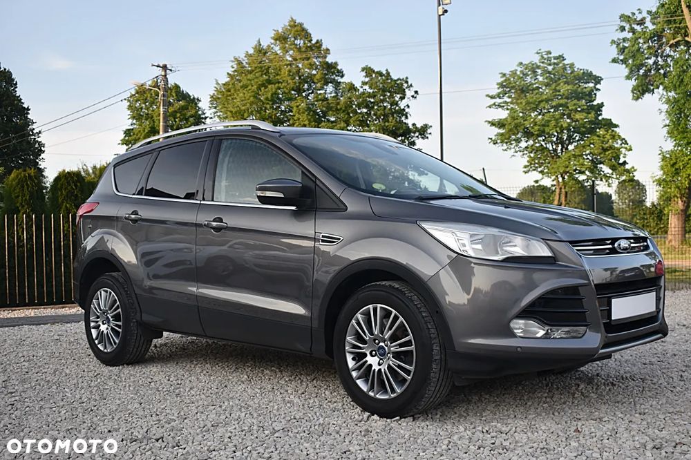 Ford Kuga 2.0 TDCi 2x4 Titanium - 10