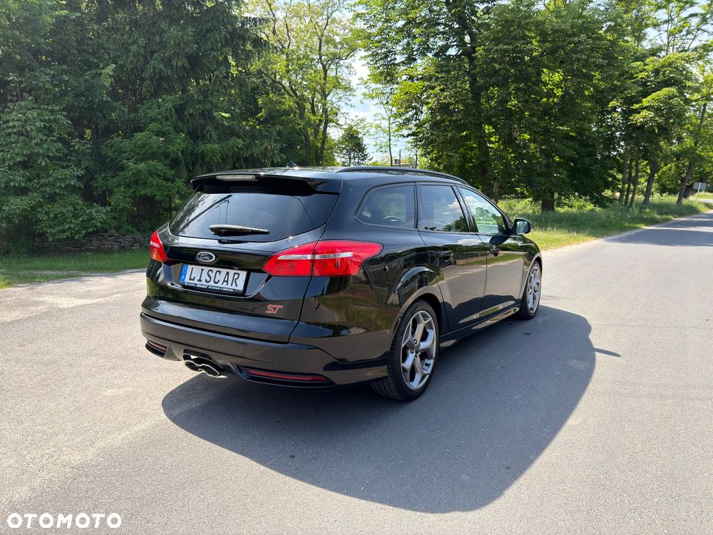 Ford Focus 2.0 TDCi ST mit Leder-Sport-Paket - 6