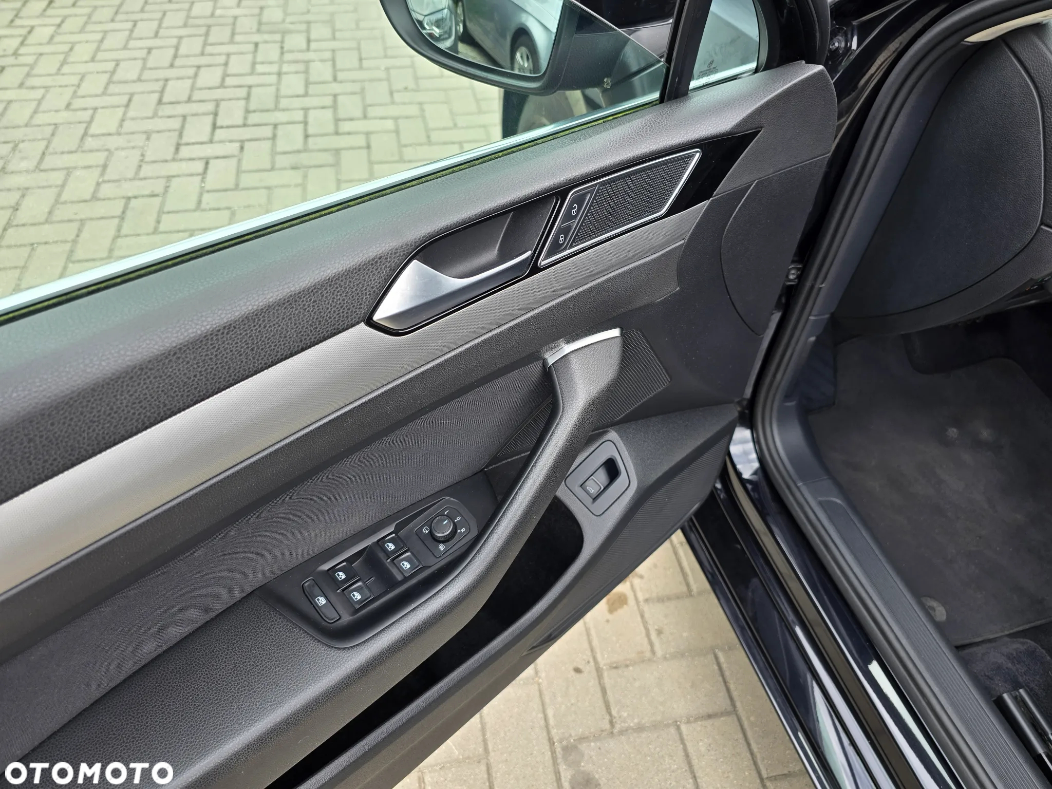 Volkswagen Passat - 25