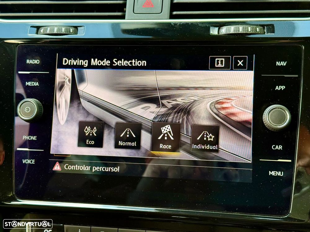 VW Golf R 4Motion BlueMotion DSG - 35