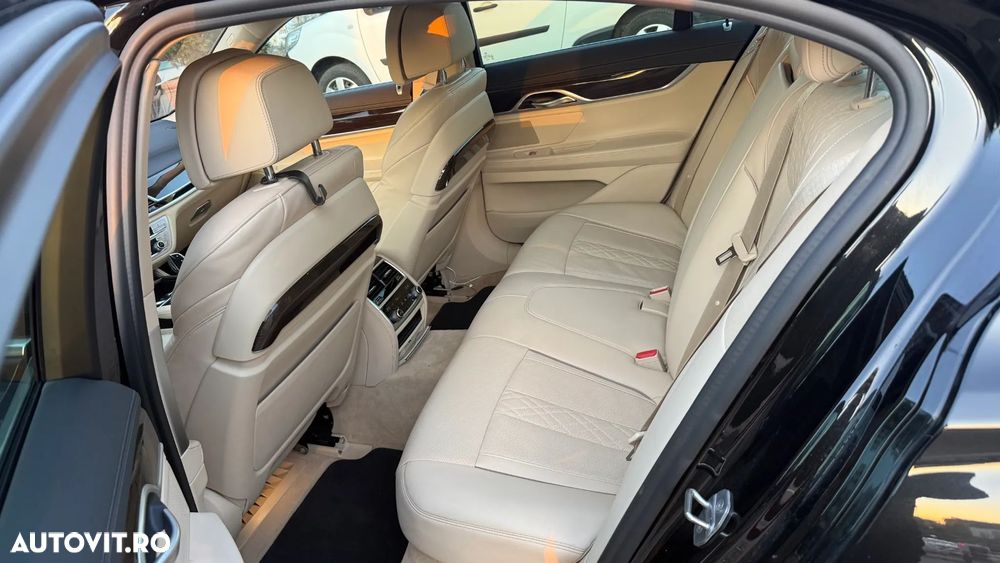 BMW Seria 7 740d xDrive - 10