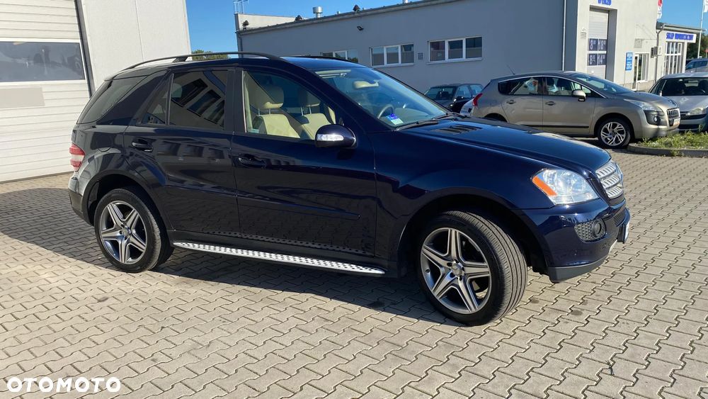 Mercedes-Benz ML 350 4-Matic - 4