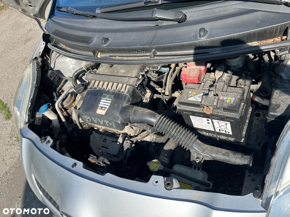 Toyota Yaris 1.3 Sol - 16