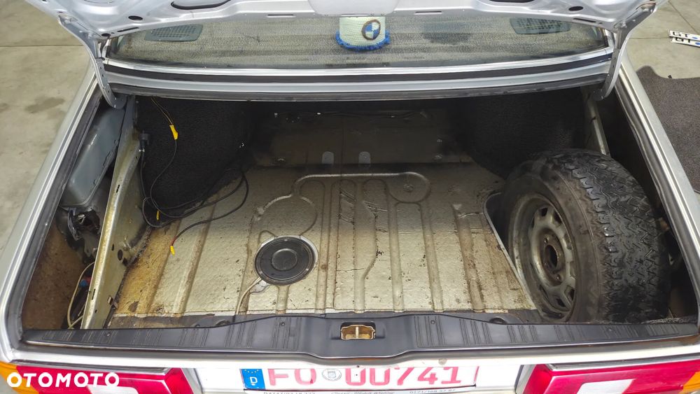 BMW Seria 7 - 11