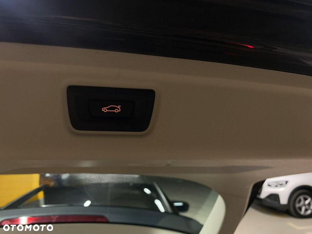 BMW Seria 3 - 18