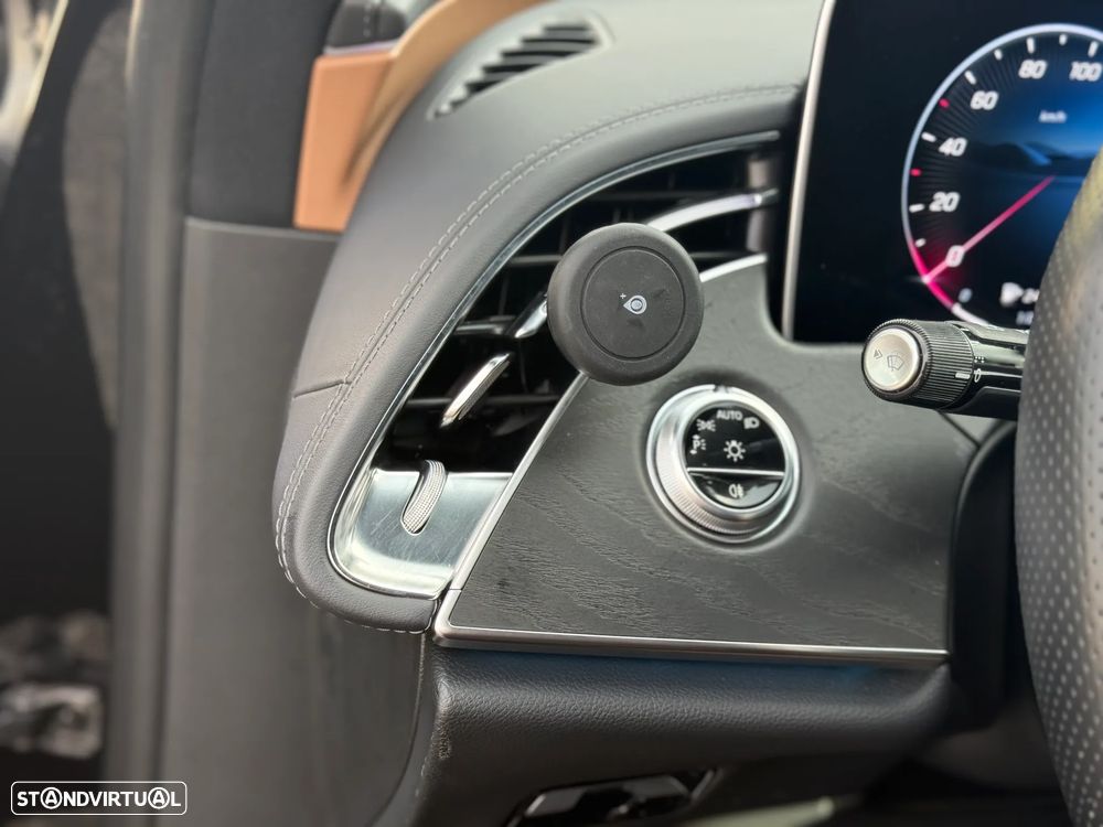 Mercedes-Benz E 300 Standard - 27