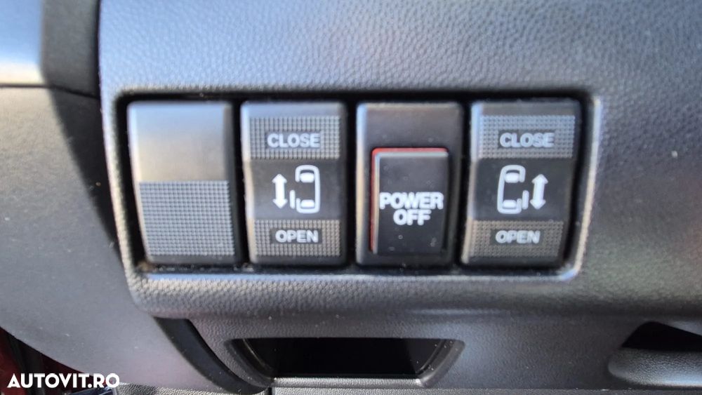 Mazda 5 CD116 Takumi II - 15